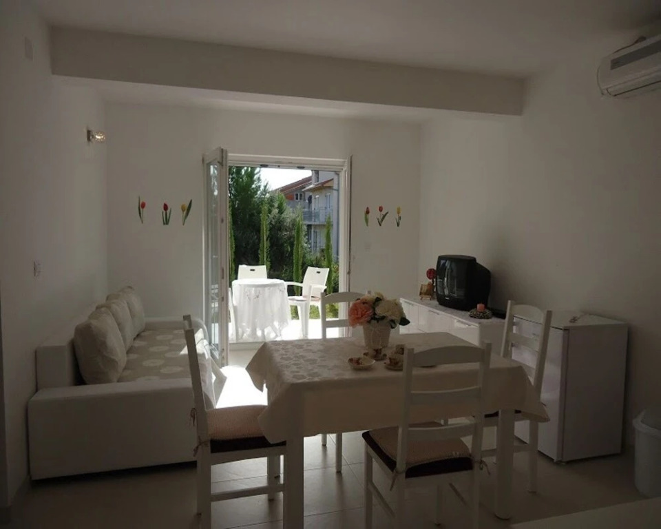 Apartments Mirjana