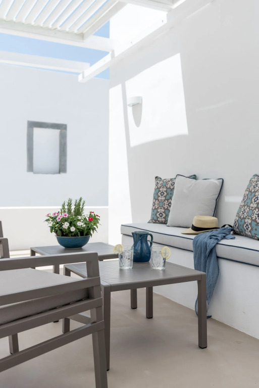 Sifnos House - Rooms and SPA
