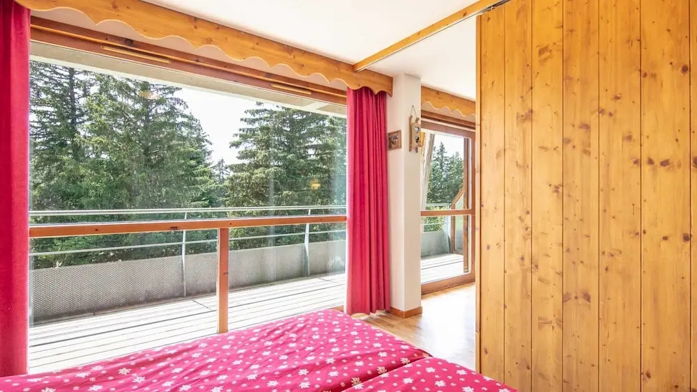 Alpine Apartment With Terrace