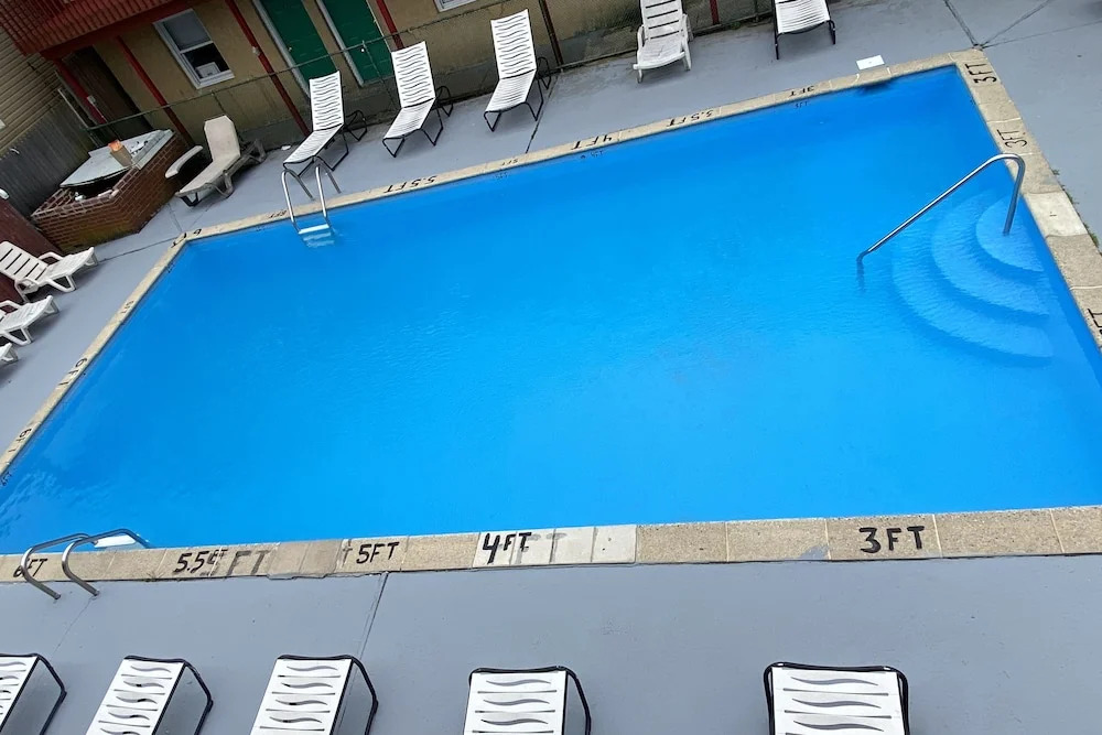 Offshore Motel