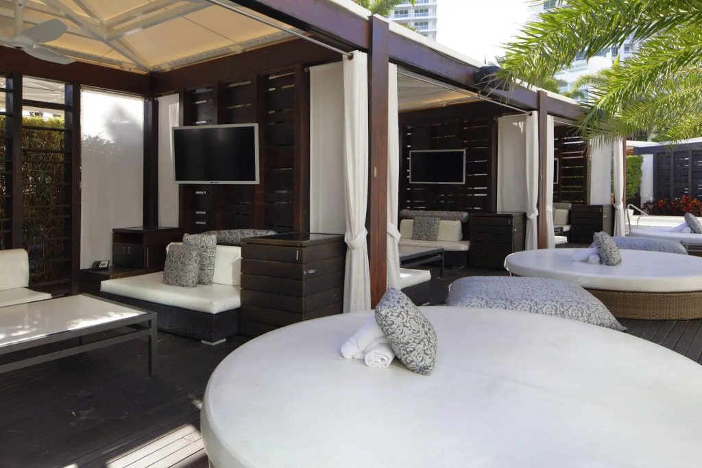 FB Miami Beach Tresor Private Luxury Suites