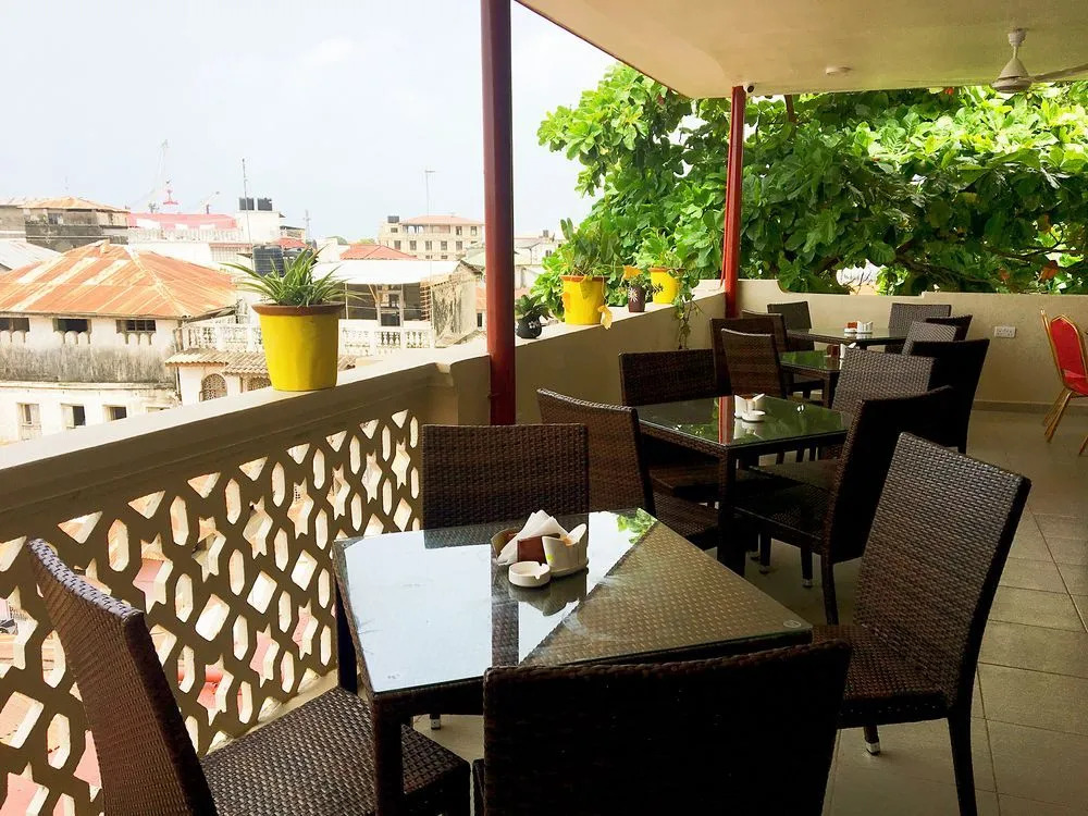 Red Sun Hotel