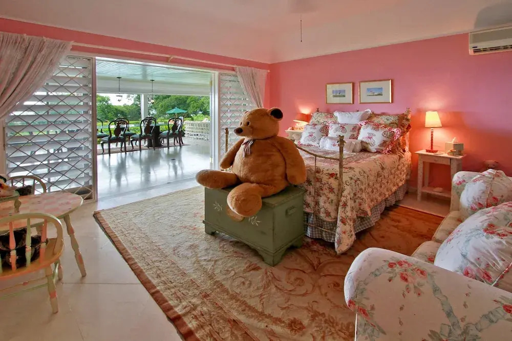 Sea Island, 6BR by Jamaican Treasures