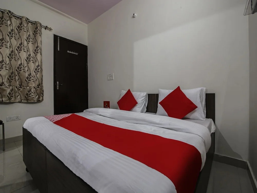 OYO 15668 Hotel Heaven Inn