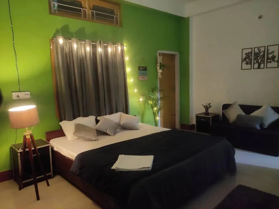 Aashna home