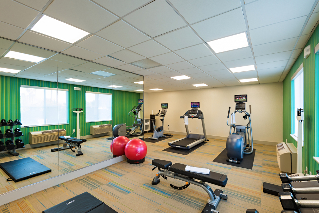 Holiday Inn Express Peoria North - Glendale by IHG