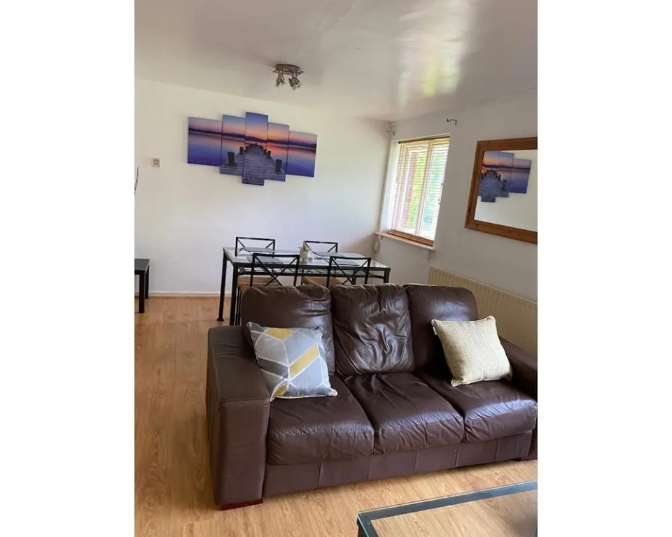Sunny Apartment in Birmingham