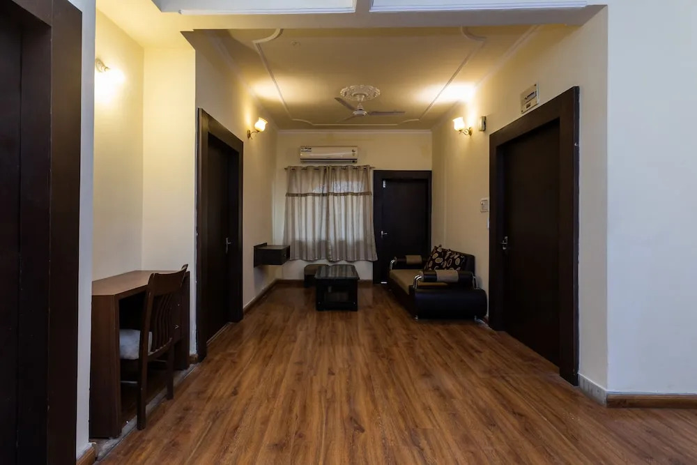 OYO 30094 Swistar Guest House