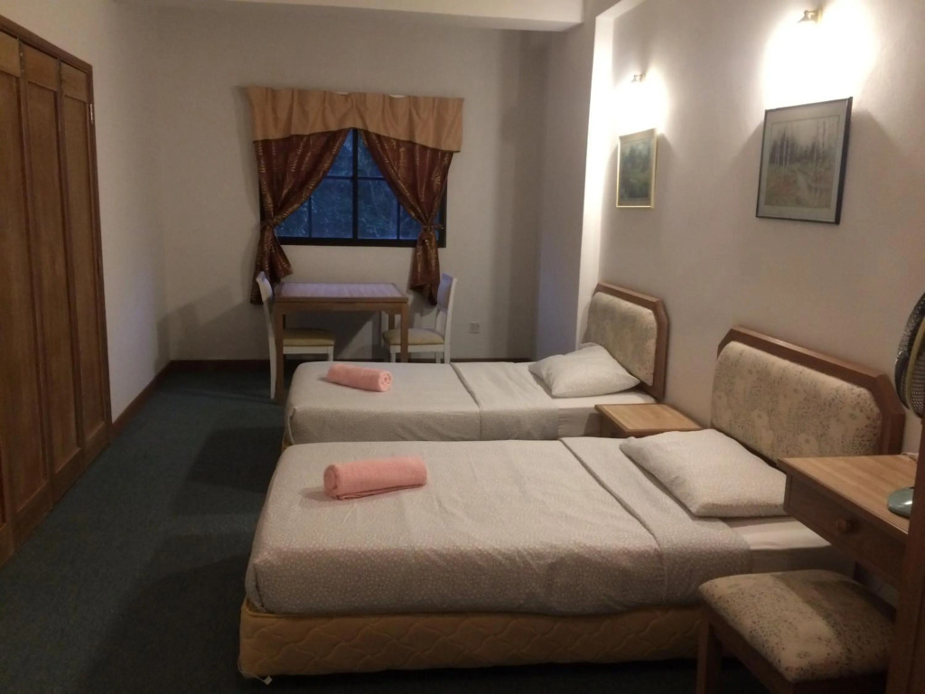 Paul 2 bedroom Kempas D2-904 or D2-804 comfort apartment