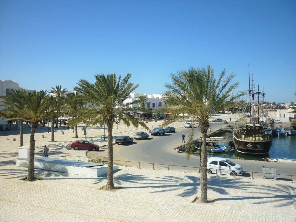 Cosy Apartment With one Room in Houmt Souk ,with Wonderful sea View, F