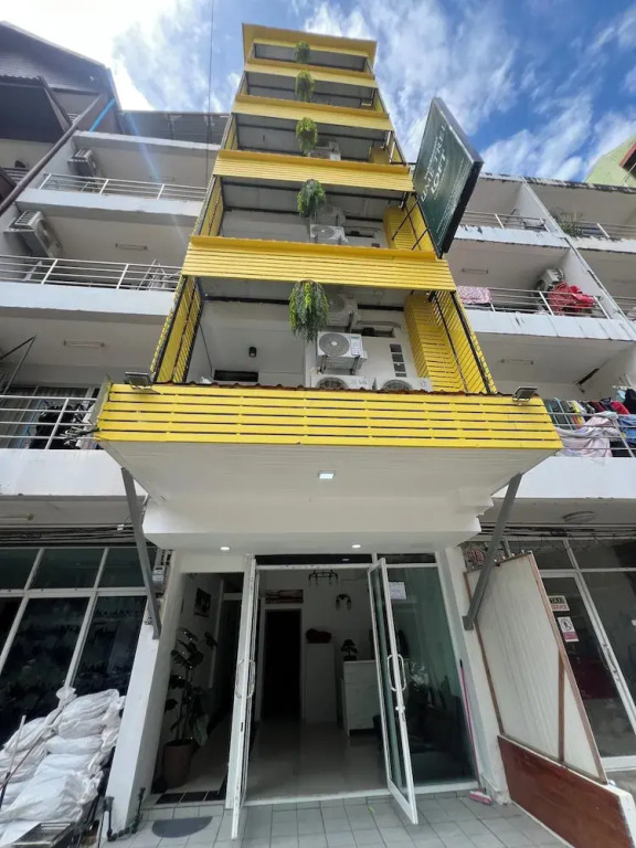 LimeTree Loft Guesthouse
