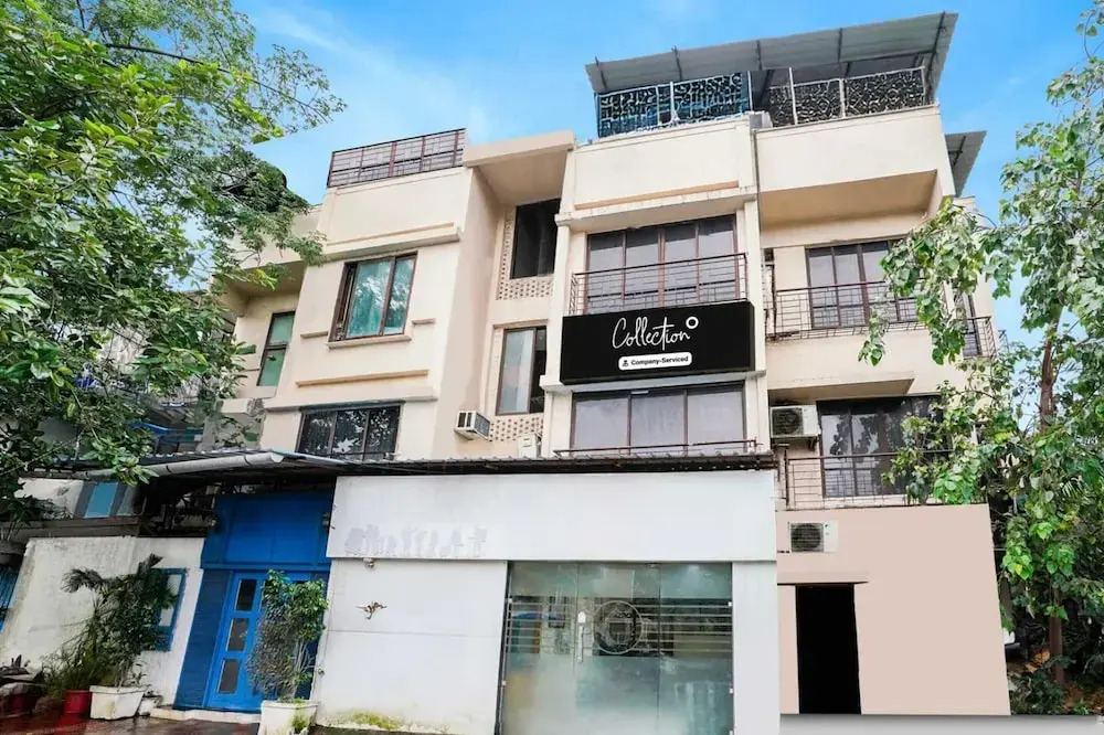 Single Bed Stays in Mixed Dormitory Room Andheri