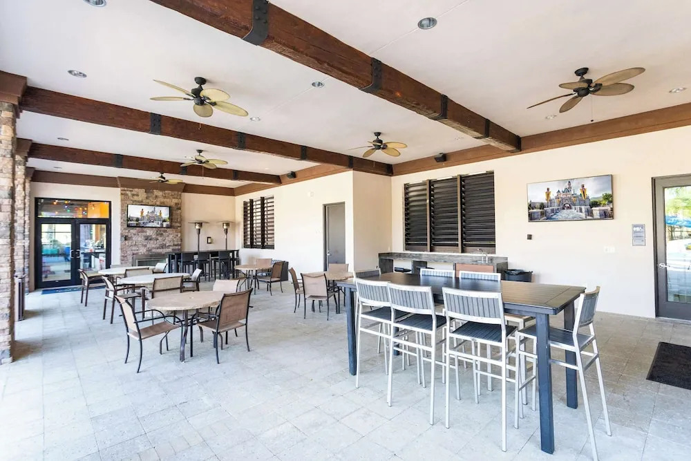 7643 Beautiful 6-bedroom Family Home With Private Pool Near Disney World