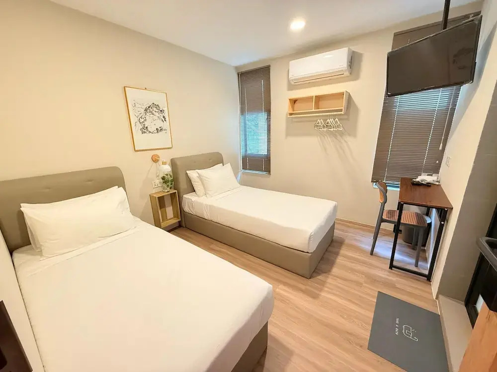 TwinTree Kelawai