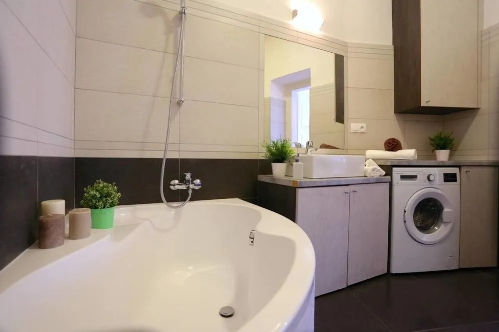 Large Wenceslas Square Apartment for 10 guests