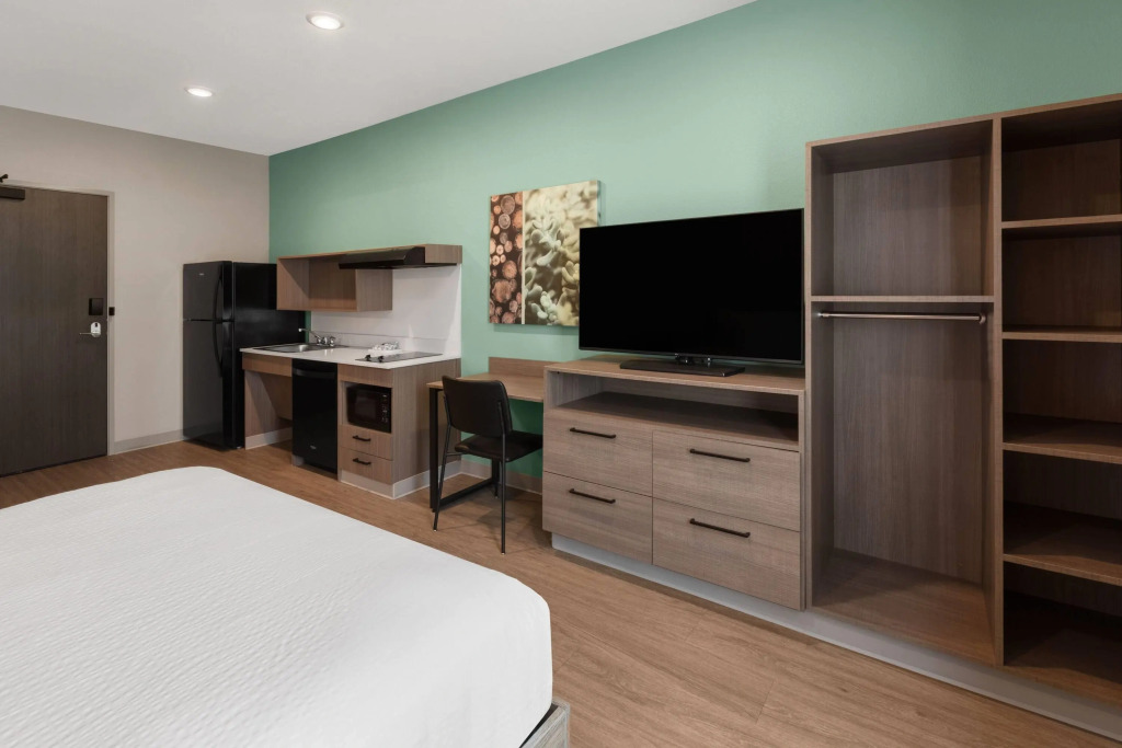 ECHO Suites Extended Stay by Wyndham Houston Katy West