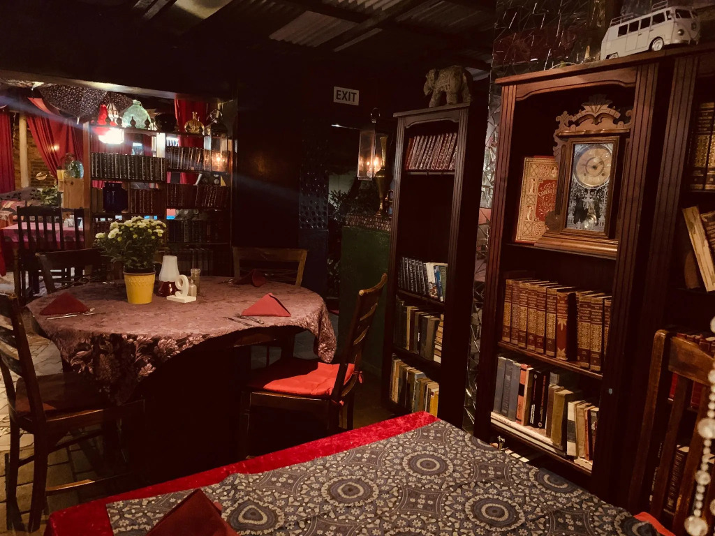 Rabbit Hole Hotel