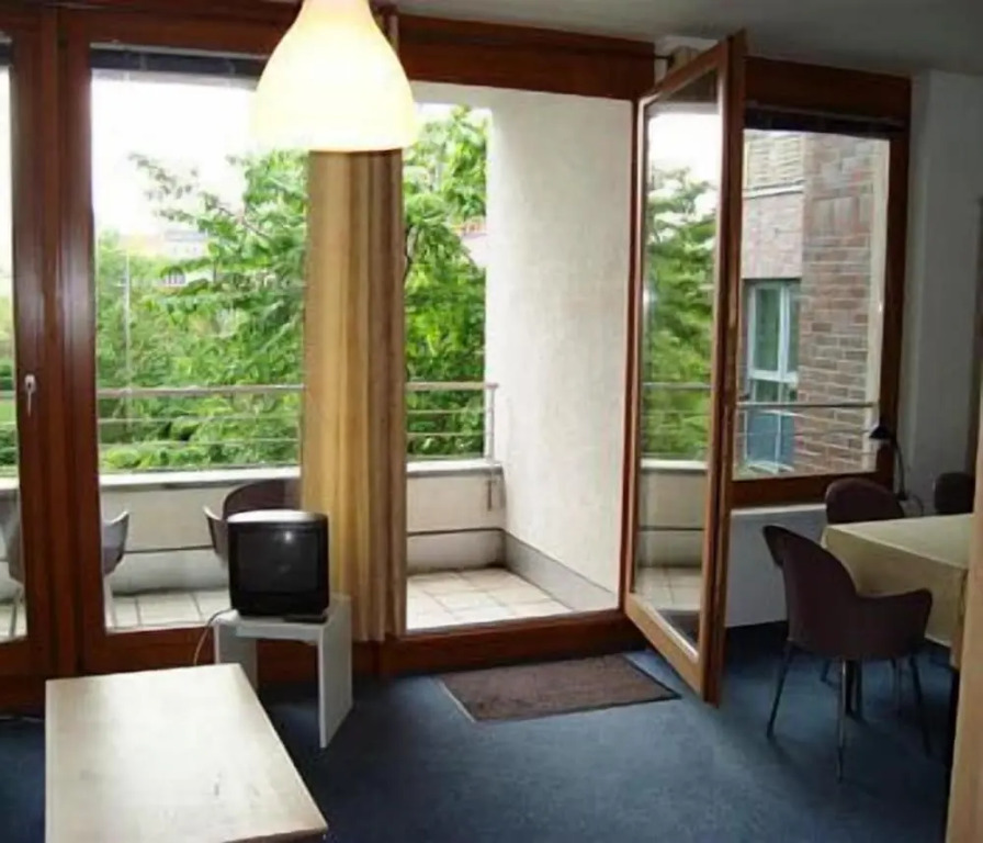 Apartment Engel