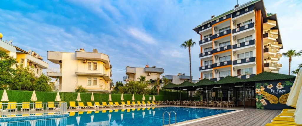 DE MARE FAMILY Hotel
