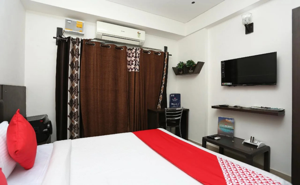 Shree Naman Guest House by OYO Rooms