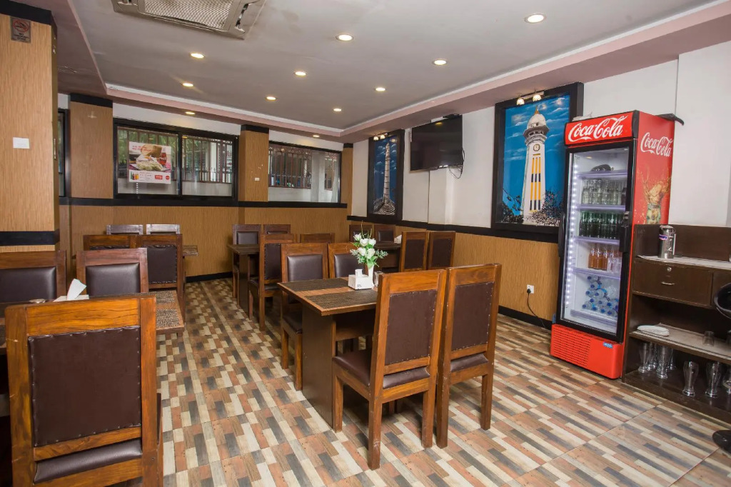 OYO 11474 Gangaur Regency Boutique Hotel