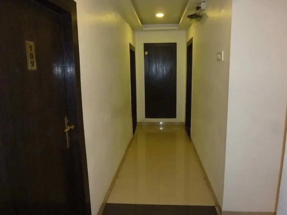 Room Maangta 136 - CST