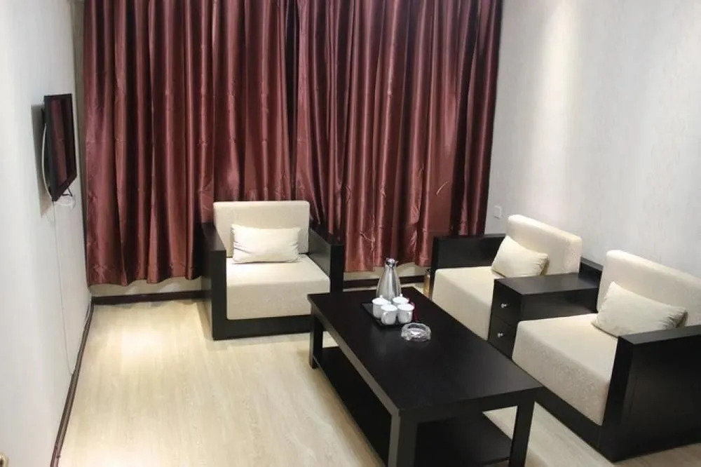 Heluo Sunshine Culture Theme Hotel