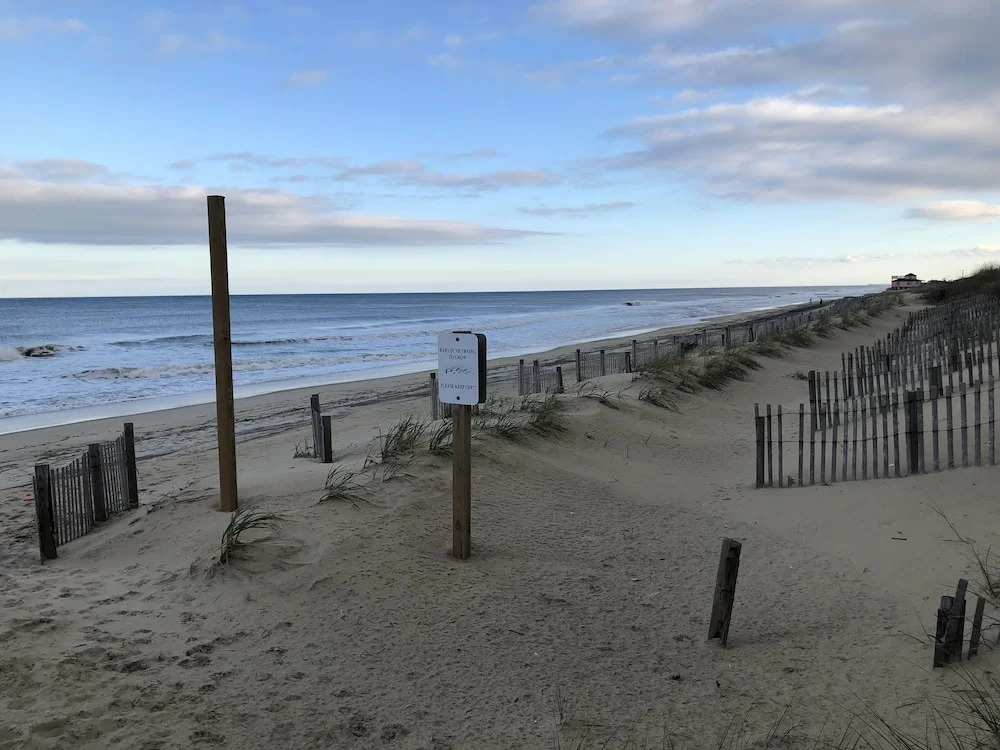 Blackbeard's Retreat - Historic And Pet Friendly 3 Bedroom Cottage by RedAwning