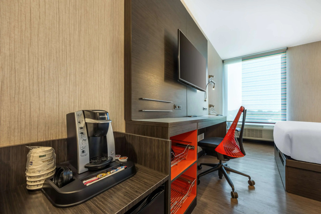 Best Western Premier Springfield Plaza District Hotel