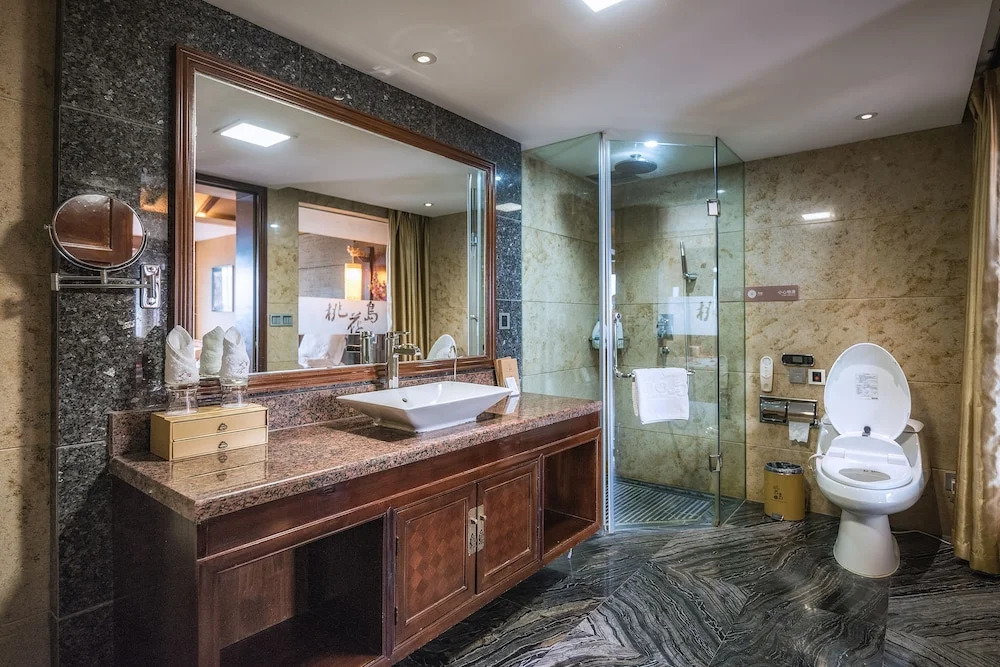 Floral Hotel Lijiang Taohua Island Gudao Boutique