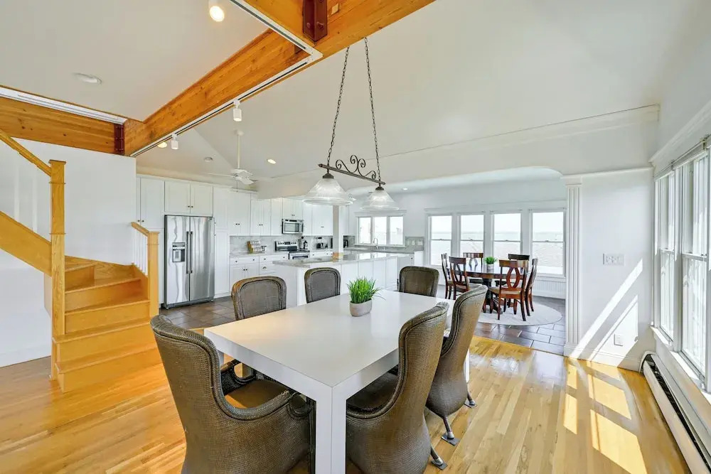 Waterfront Westhampton Haven: Private Beach