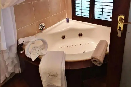 Jakitas Guest house