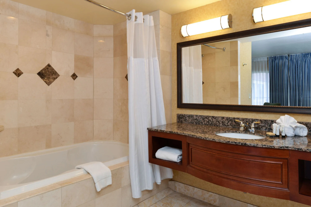 Holiday Inn - Salem by IHG