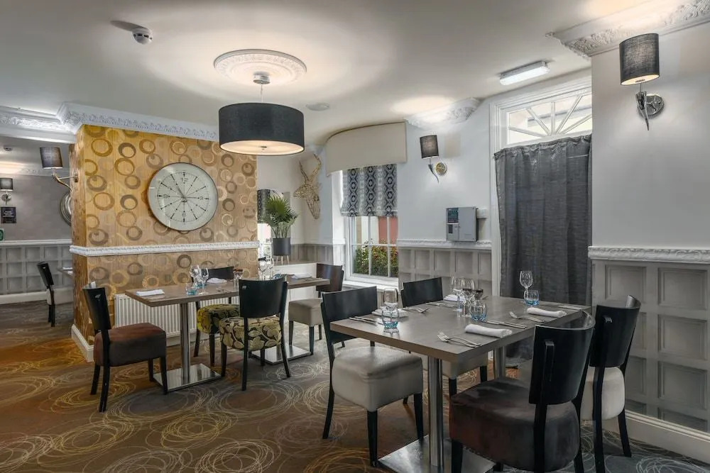 Georgian House Hotel