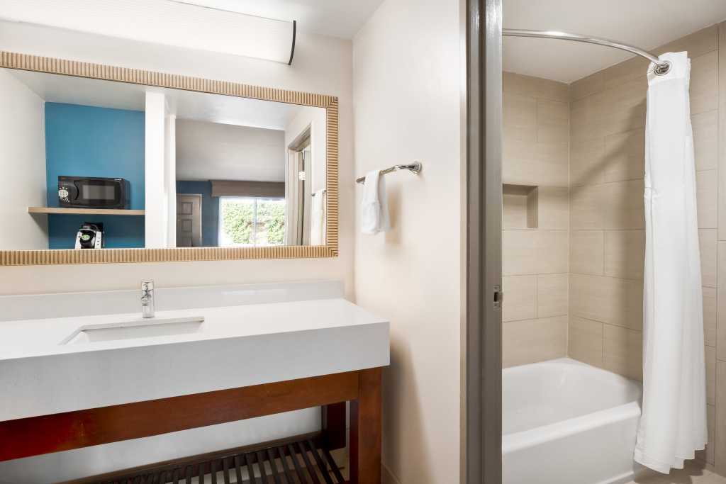 Holiday Inn Express Simi Valley by IHG