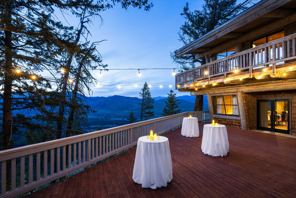 Sun Mountain Lodge