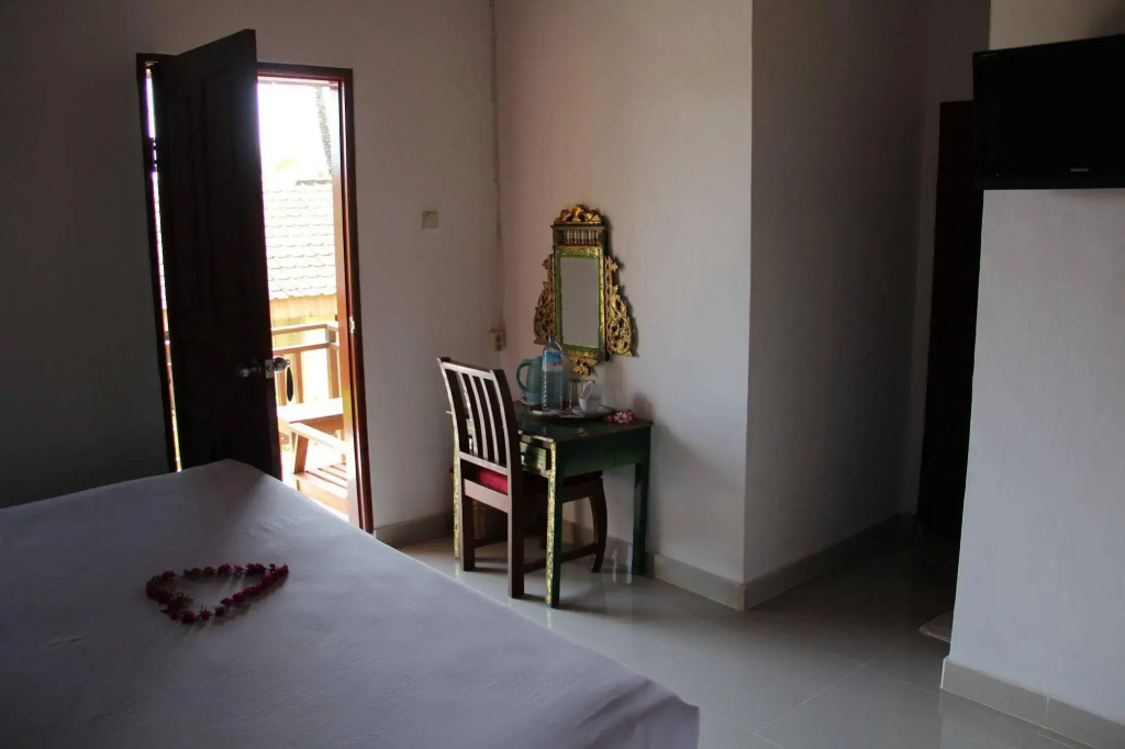 Puri Bunga Beach Cottages