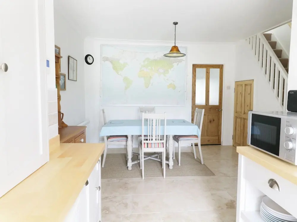 3 Overlands, Settle