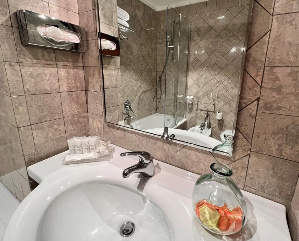 Best Western Hotel City
