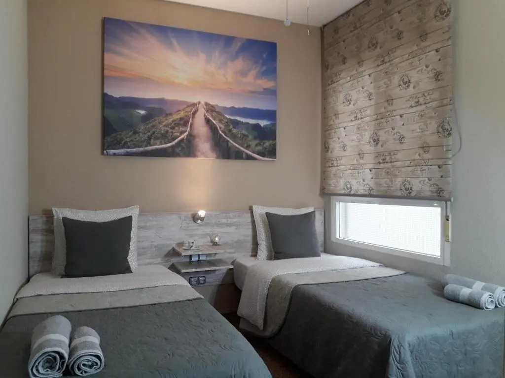 Casa Llorca Big Apt 3 Bedroom Garage AC WiFi