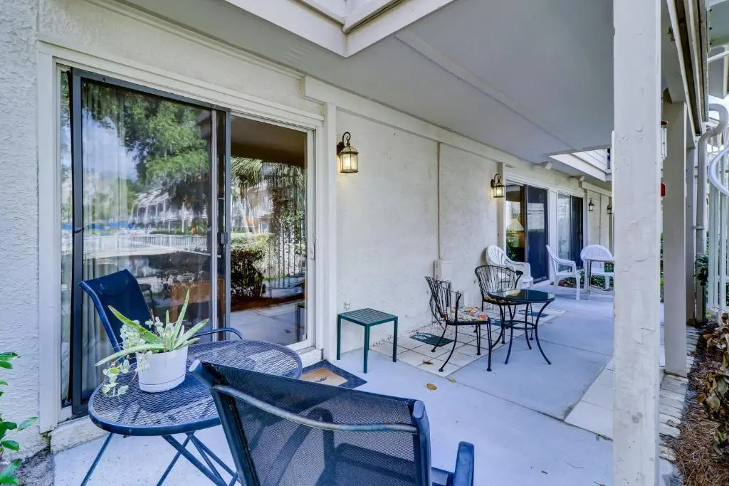 82 Courtside 2 BR Forest Beach Condo