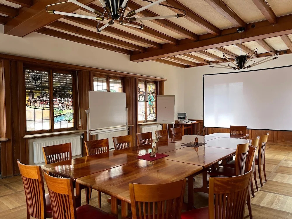 Reos Hotel Wangen