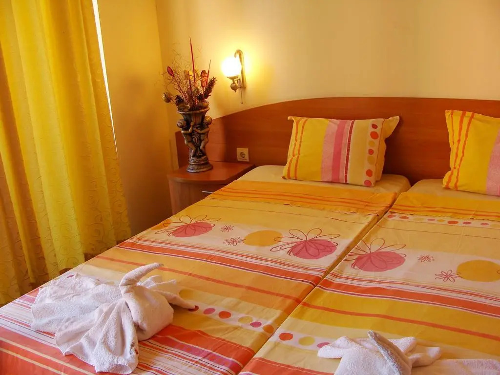 Sunny Paradise Family Hotel