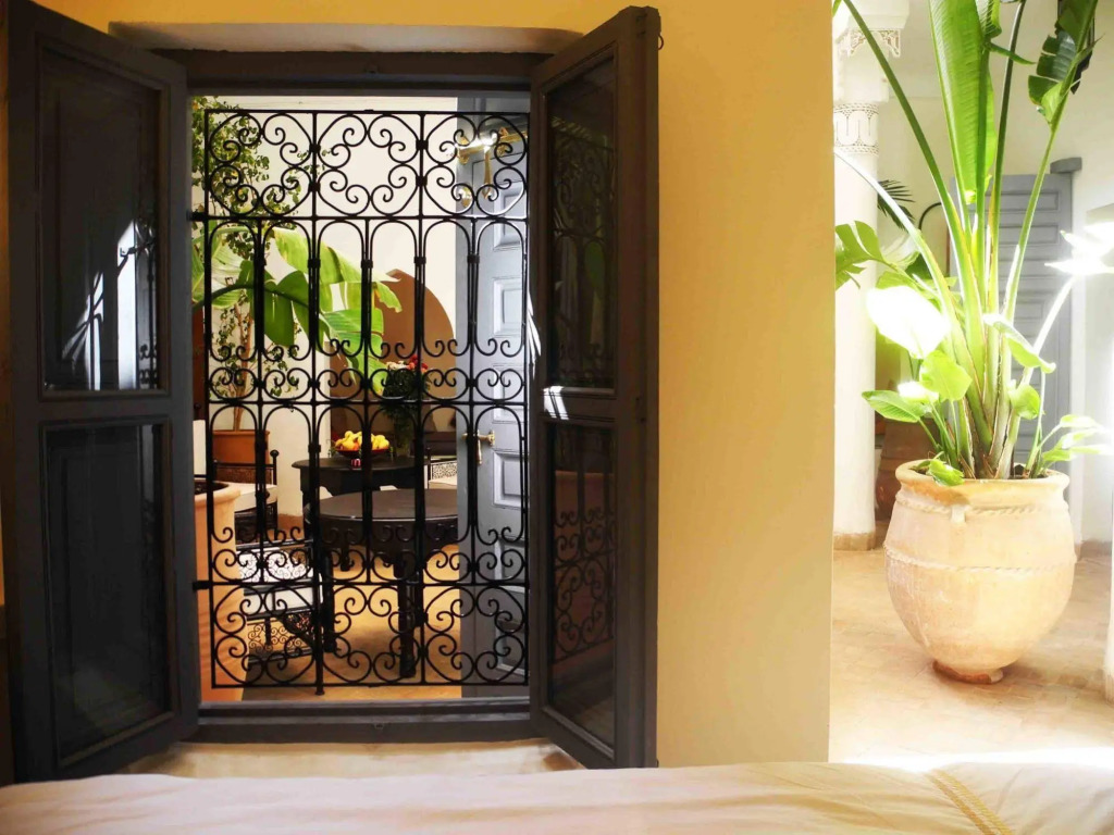 Riad Linda