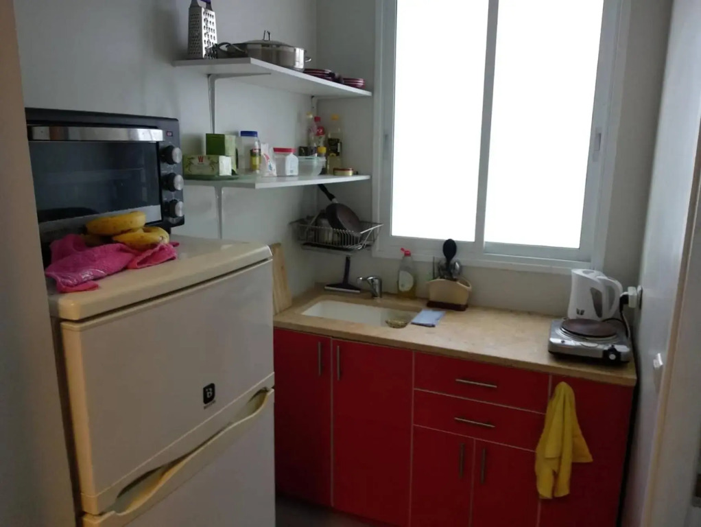 Amirs Apartments