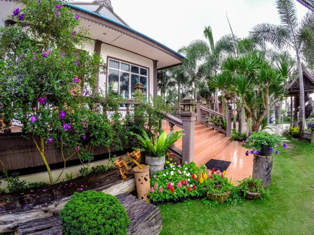Roongthiwa resort Phurua
