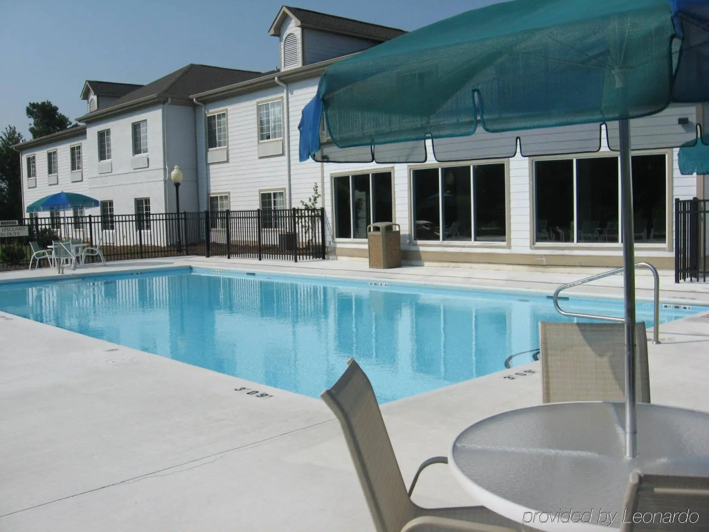 Blue Water Inn & Suites BW Signature Collection