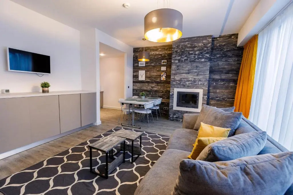 Pine Woods Apartment A28 in Silver Mountain