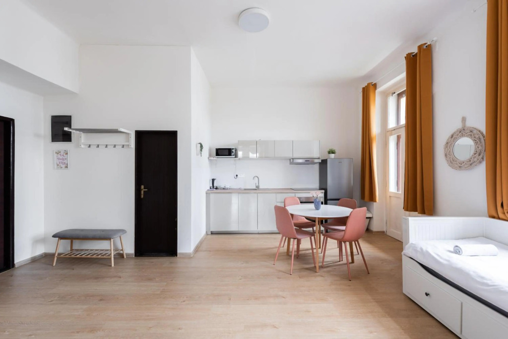 Residence Tesnov Apartments Near The Old Town - Easy Self Check in