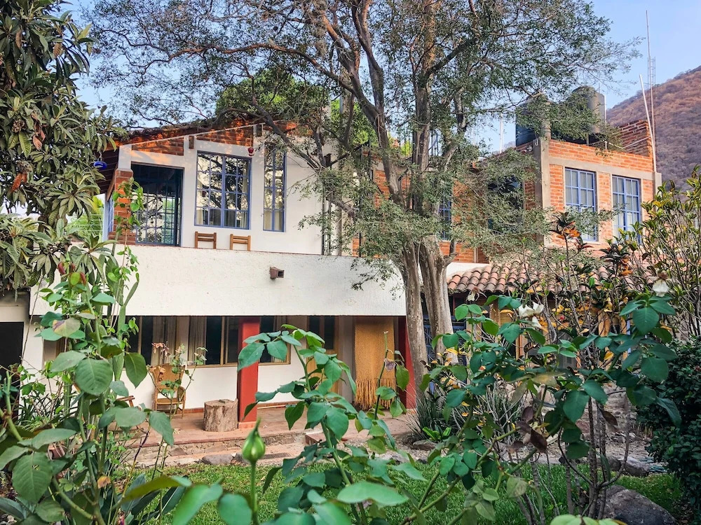 Casa Aurora Garden Retreat